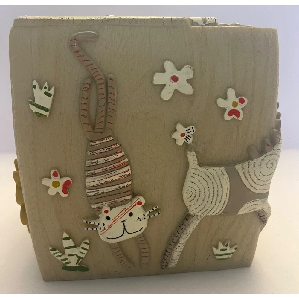 Nursery‎ Zoo Tissue Holder Caddy Giraffe Elephant Lion Monkey Animal Crackers